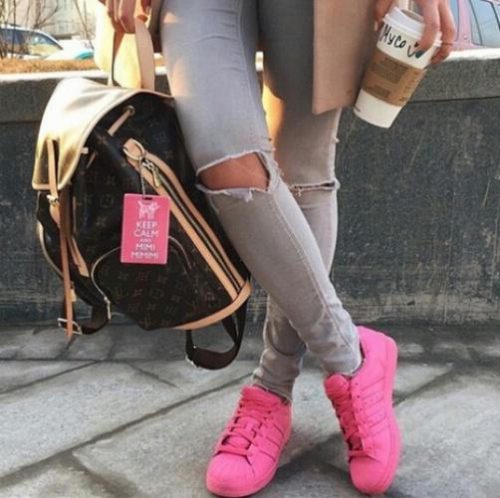 outfits with pink adidas shoes