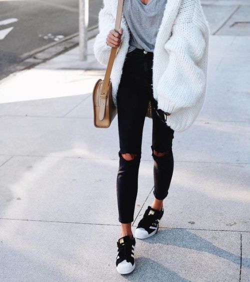 Winter outfits in black and white | | Just Trendy Girls