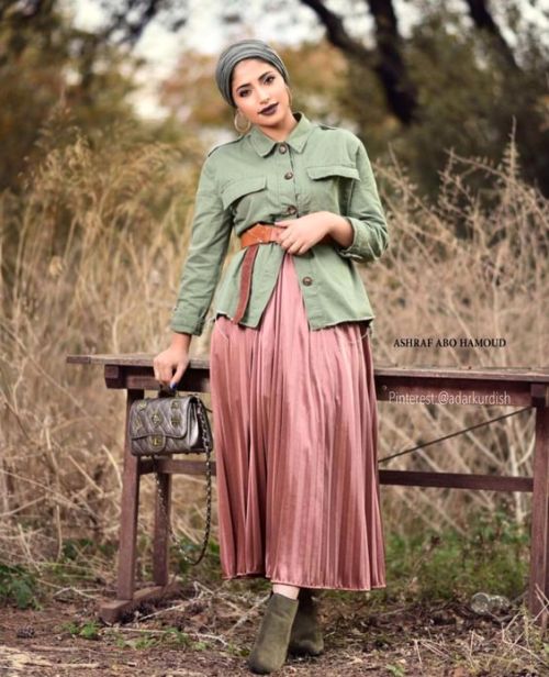 Pleated maxi skirts for woman | | Just Trendy Girls
