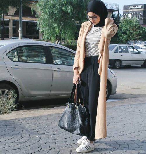 Sporty hijab street style | | Just Trendy Girls