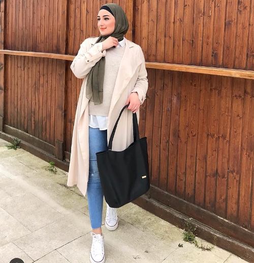 Ways a hijabi can wear denim | | Just Trendy Girls