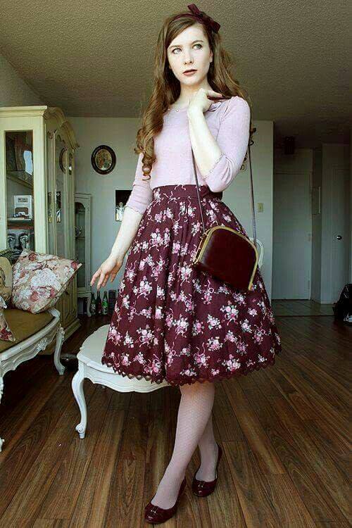 maroon dress and pink shoes