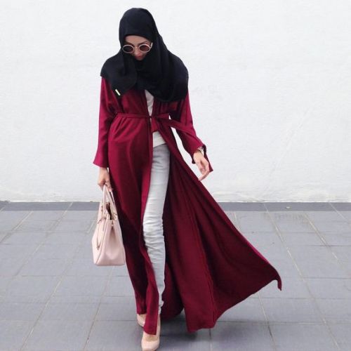 How to style the white jeans with hijab | | Just Trendy Girls