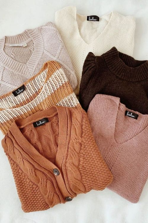 Neutral turtleneck sweaters in knits | Just Trendy Girls